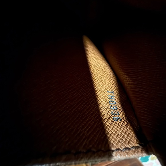 St Cloud Louis Vuitton PM Monogram Crossbody Bag - Picture 8 of 16